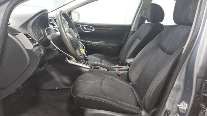 Nissan Sentra S 2017