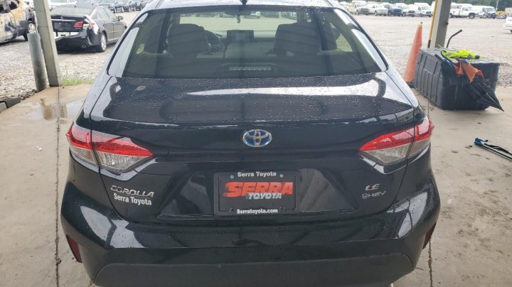 Toyota Corolla LE 2025