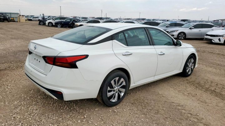 Nissan Altima S 2021