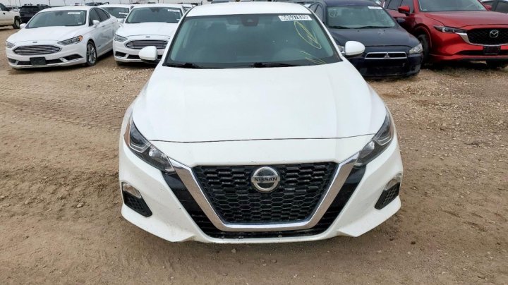 Nissan Altima S 2021