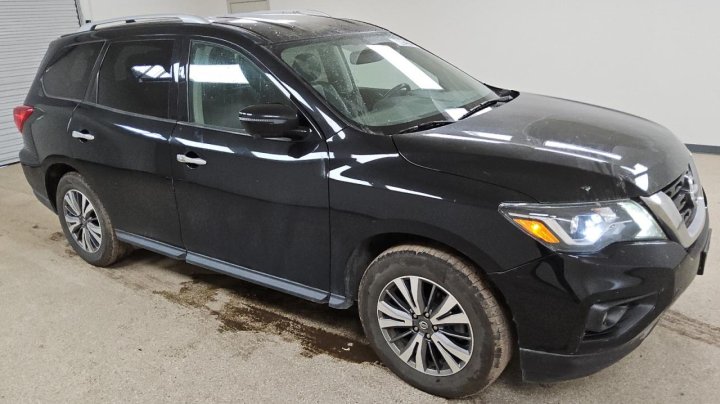 Nissan Pathfinder S 2019