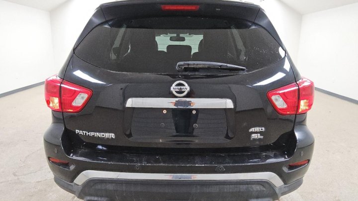 Nissan Pathfinder S 2019