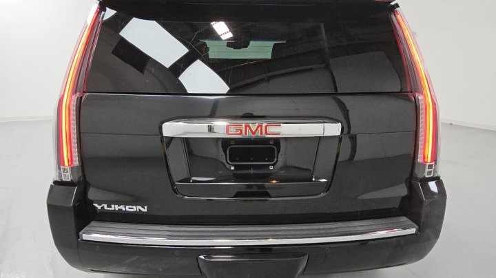 GMC YUKON DENALI 2017