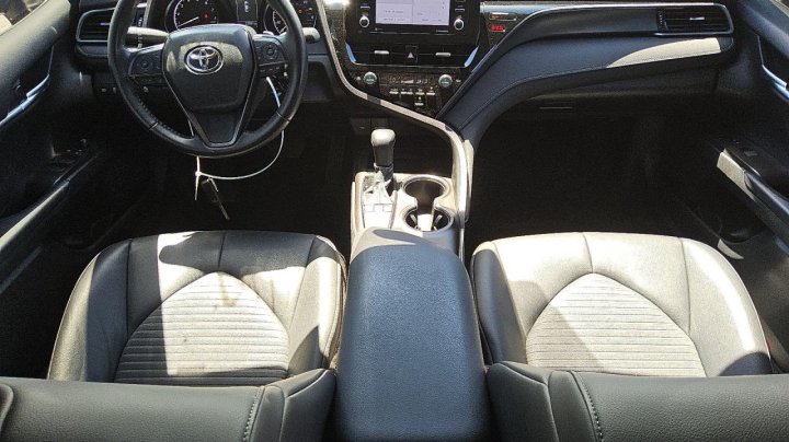 Toyota Camry SE NIGHT SHADE 2023