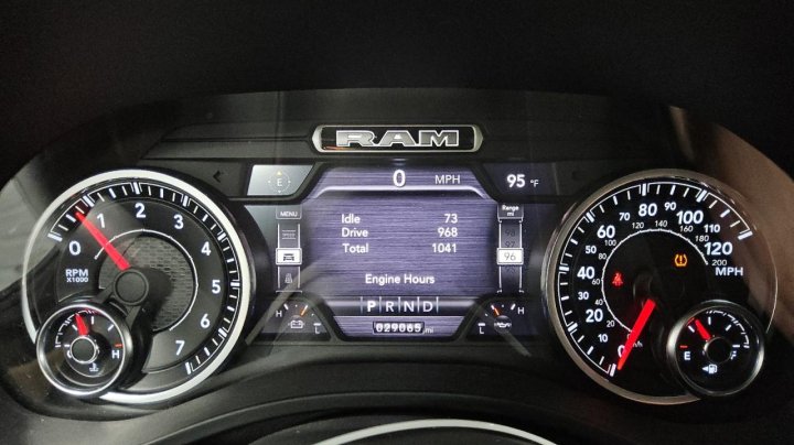 RAM 1500 LARAMIE 2021