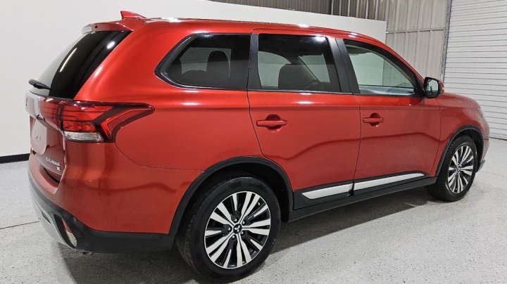 Mitsubishi Outlander SE 2019