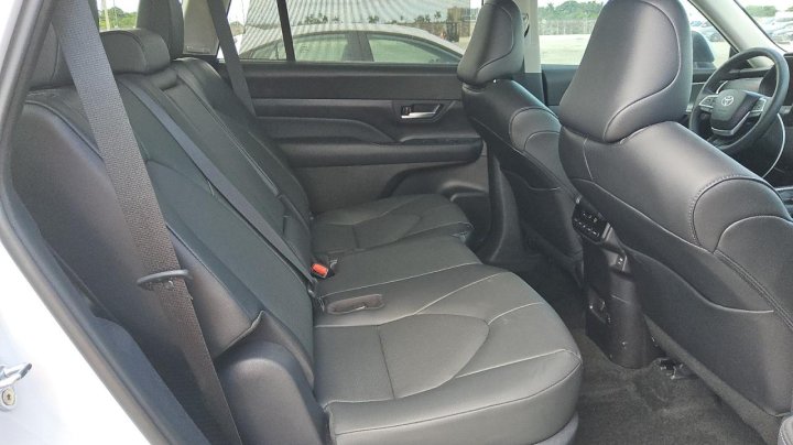 Toyota GRAND HIGHLANDER XLE 2025