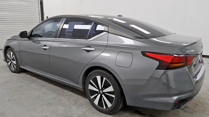 Nissan Altima SV 2022
