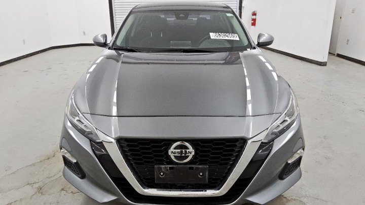 Nissan Altima SV 2022