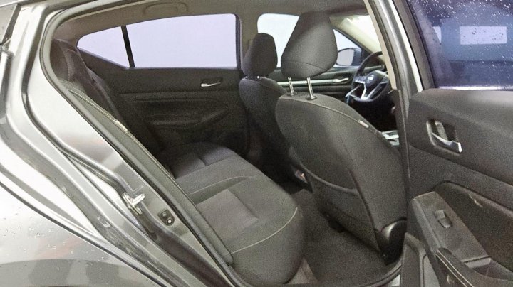 Nissan Altima SV 2022