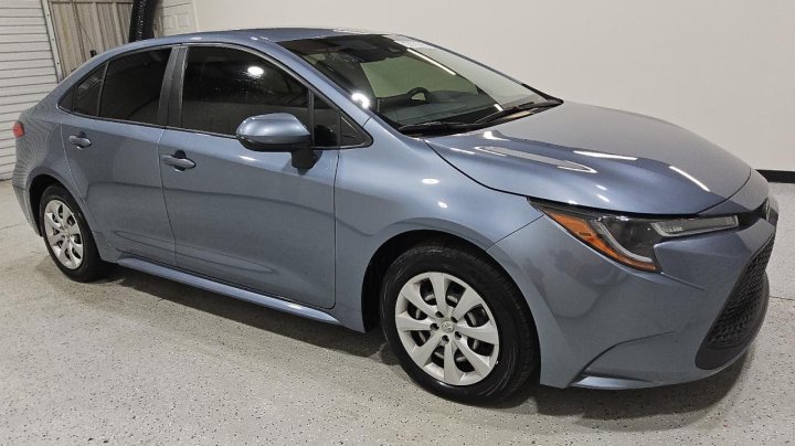 Toyota Corolla LE 2021