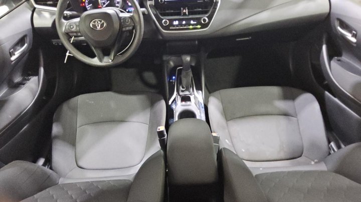 Toyota Corolla LE 2021