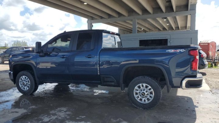 Chevrolet Silverado K2500 HEAVY DUTY LT 2022
