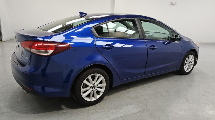 KIA FORTE LX 2017