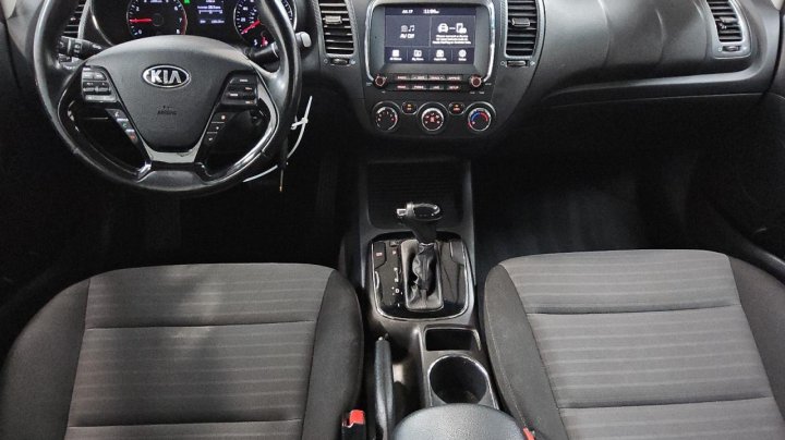 KIA FORTE LX 2017