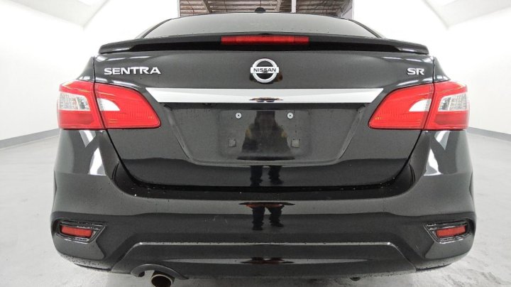 Nissan Sentra S 2017