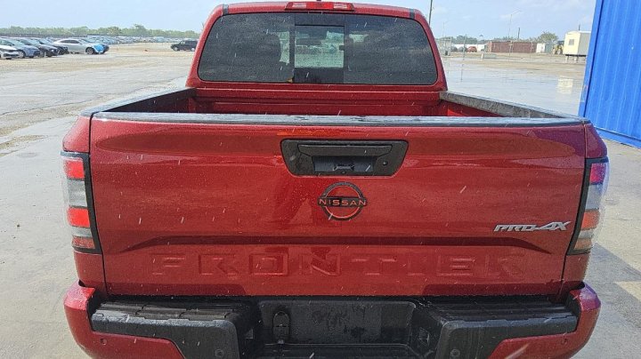 Nissan Frontier S 2023