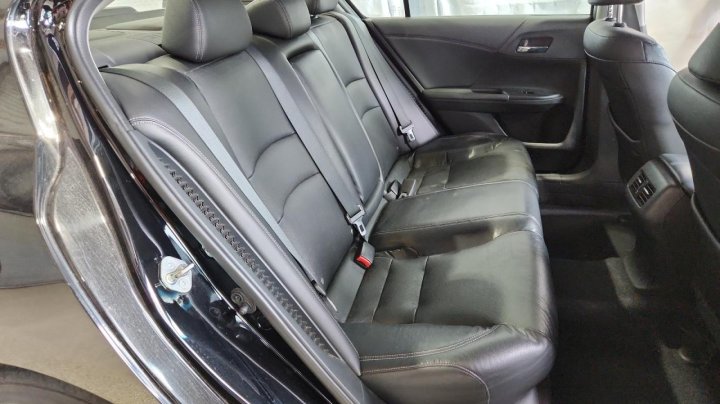 Honda Accord TOURING HYBRID 2015