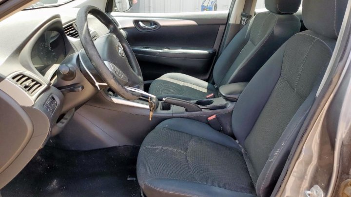 Nissan Sentra S 2016