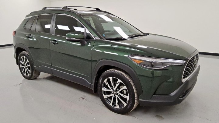 Toyota COROLLA CROSS XLE 2024