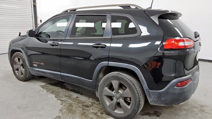JEEP Cherokee LATITUDE 2016