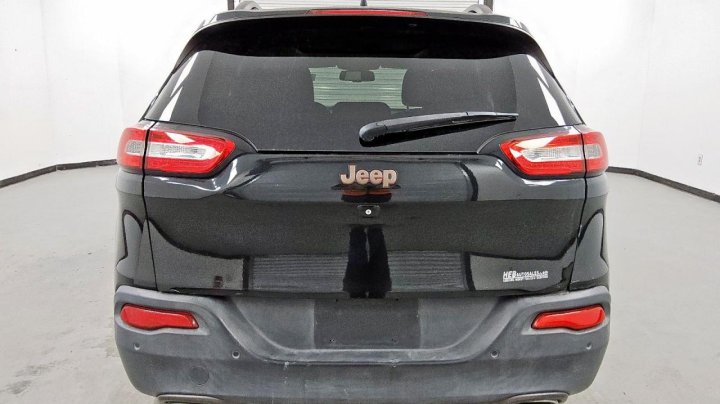 JEEP Cherokee LATITUDE 2016