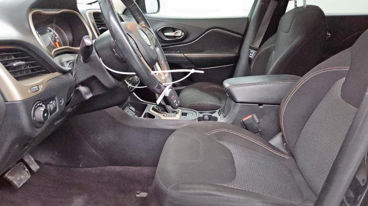 JEEP Cherokee LATITUDE 2016