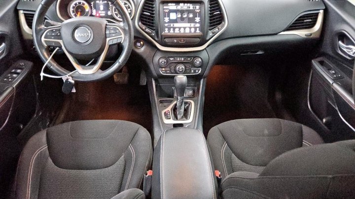 JEEP Cherokee LATITUDE 2016