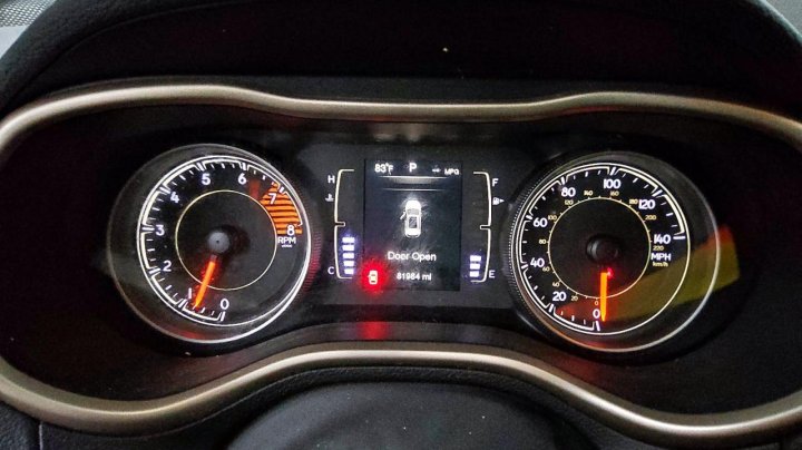 JEEP Cherokee LATITUDE 2016