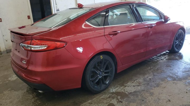 Ford FUSION SE 2020