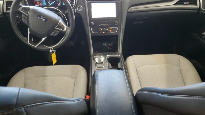 Ford FUSION SE 2020