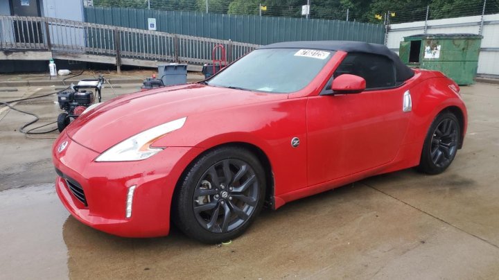 Nissan 370Z BASE 2015