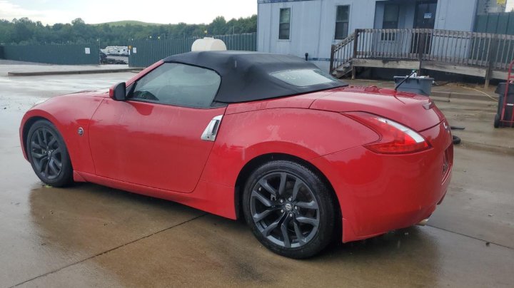 Nissan 370Z BASE 2015