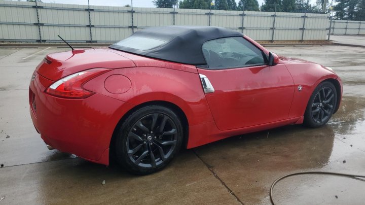Nissan 370Z BASE 2015