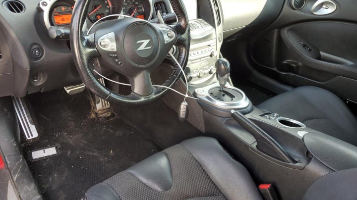Nissan 370Z BASE 2015