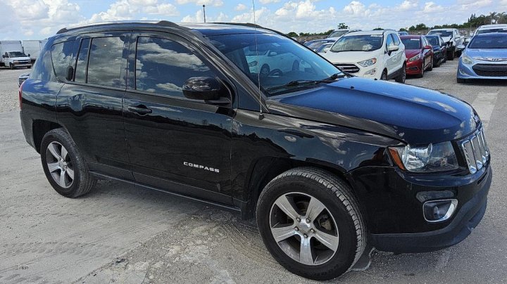 JEEP COMPASS LATITUDE 2017