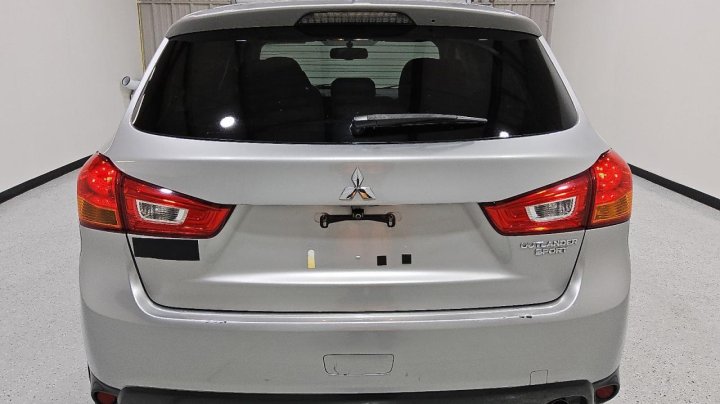 Mitsubishi OUTLANDER SPORT ES 2015
