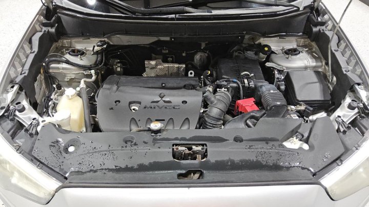 Mitsubishi OUTLANDER SPORT ES 2015