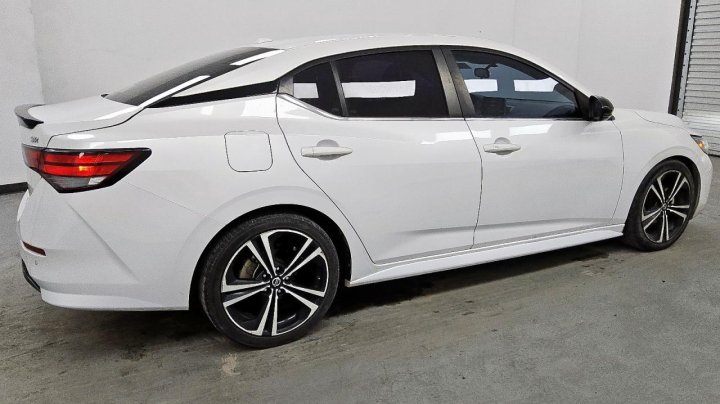 Nissan Sentra SR 2020