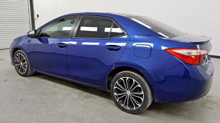 Toyota Corolla L 2015