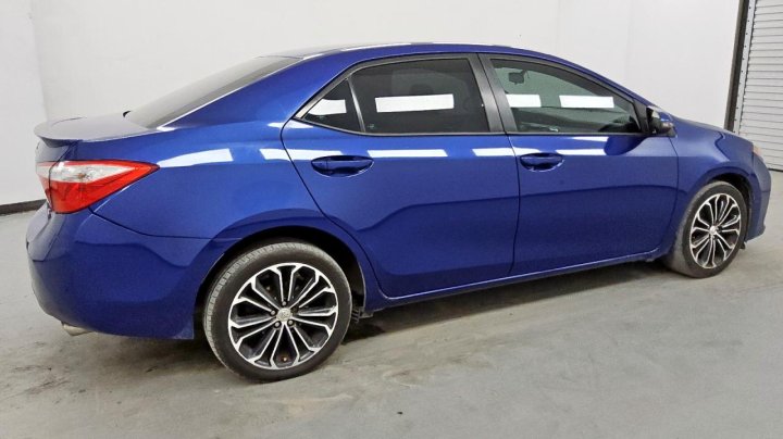 Toyota Corolla L 2015