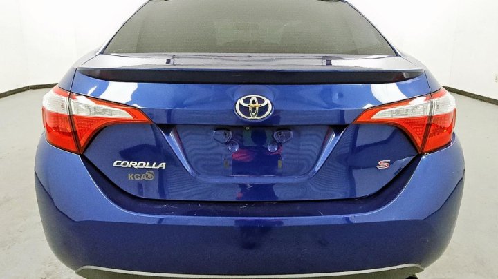 Toyota Corolla L 2015