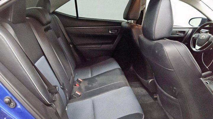 Toyota Corolla L 2015
