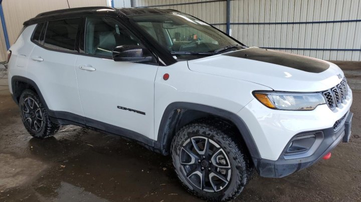 JEEP COMPASS TRAILHAWK 2025