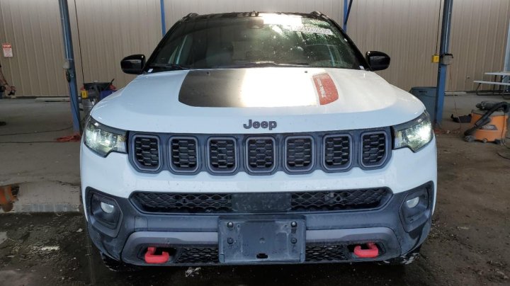 JEEP COMPASS TRAILHAWK 2025
