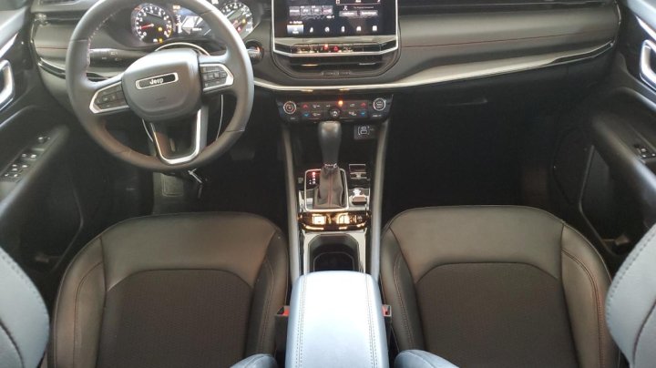 JEEP COMPASS TRAILHAWK 2025