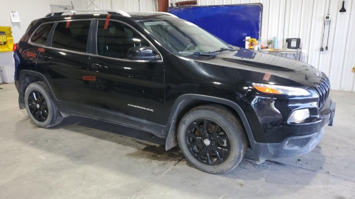 JEEP Cherokee LATITUDE 2017