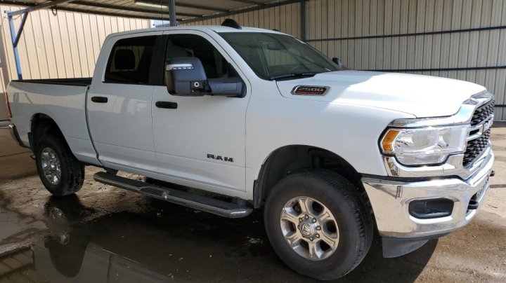 RAM 2500 BIG HORN 2024
