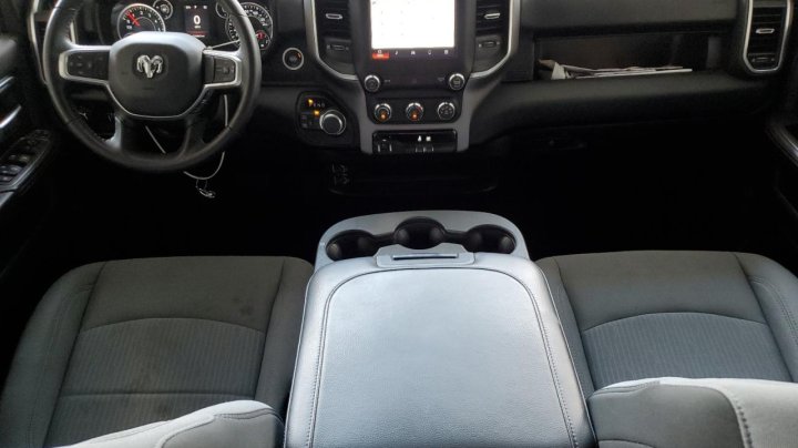 RAM 2500 BIG HORN 2024
