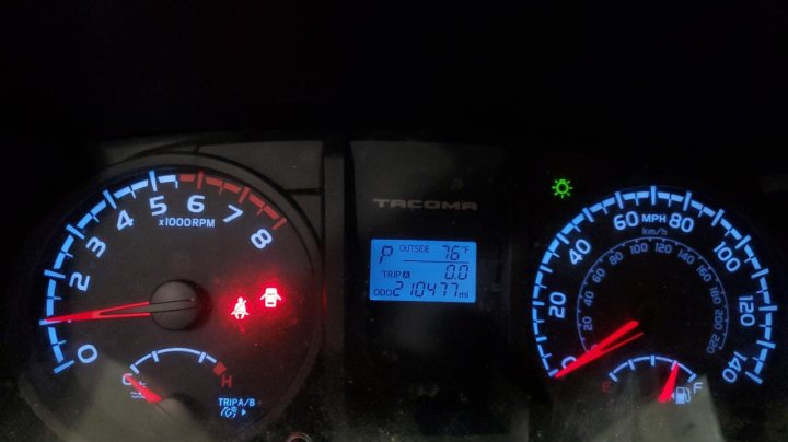 Toyota TACOMA ACCESS CAB 2016